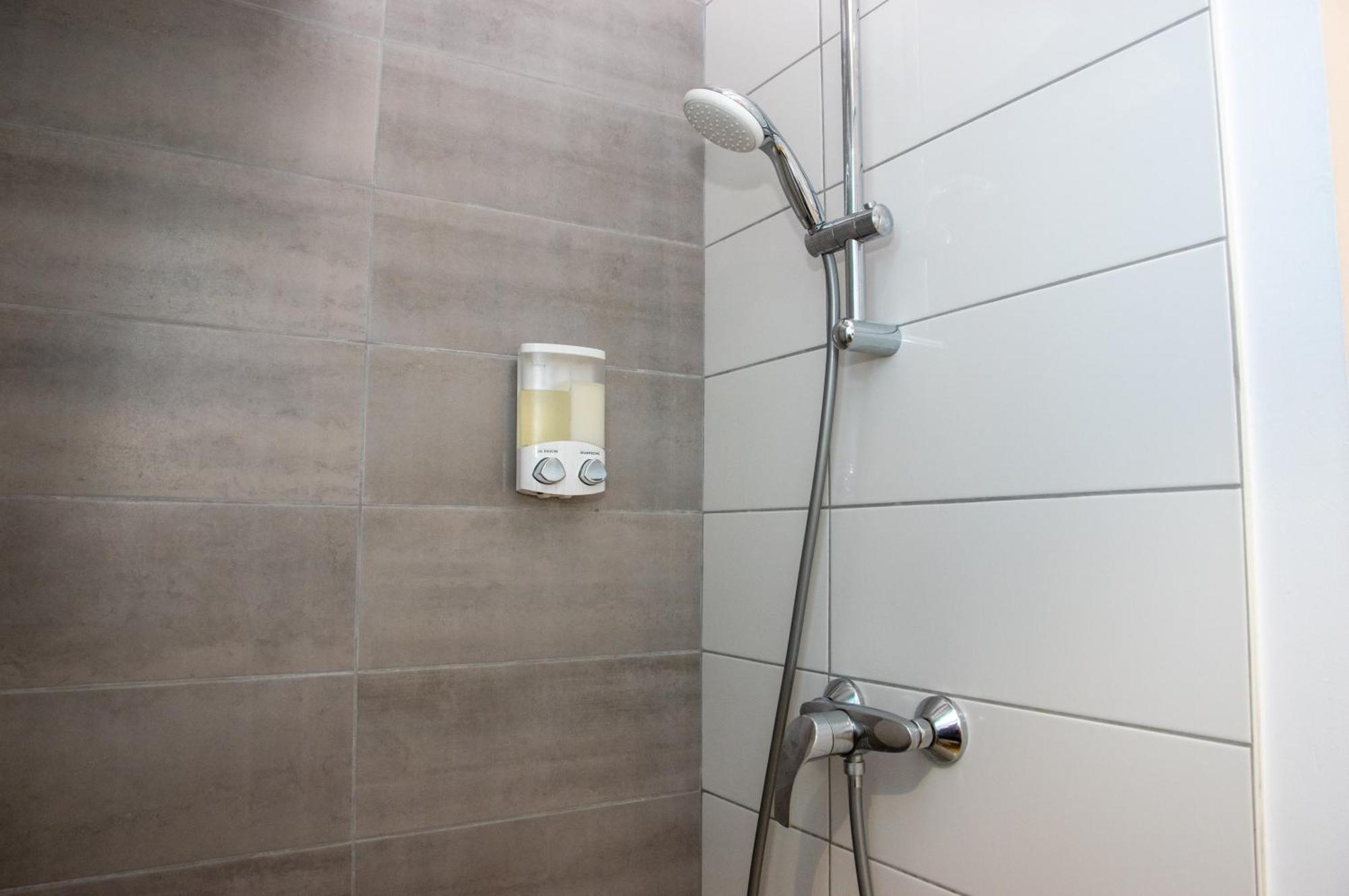 Duplex Cocoon - 10 Min De Blaye - 20 Min Cnpe - Wifi - Tv Hd Appartement Saint-Seurin-de-Cursac Buitenkant foto